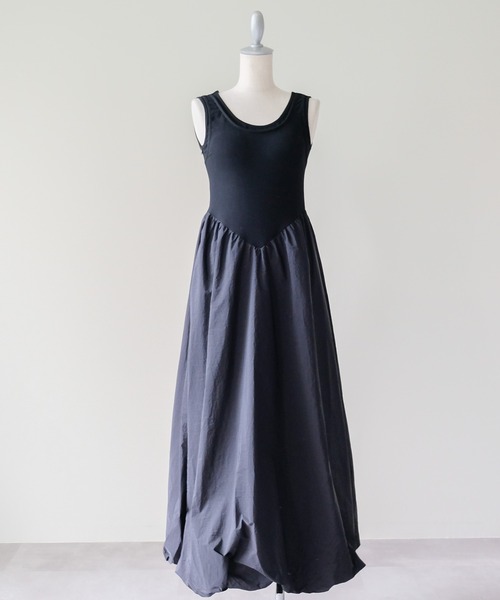 DOLLUPOOPS(ドールアップウップス)の「Padded Mixed-Media Maxi Dress(カップ付異素材ドッキングマキシワンピース)(ワンピース・レディース・オフホワイト/ブラック・FREE)」の2枚目の写真