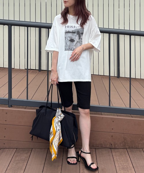 ISOOK(アイスー)の「【ISOOK / アイスー】接触冷感UVカットTシャツ / 日焼け対策 紫外線対策 暑さ対策 半袖 フォトプリントT オーバーサイズ ルーズ ビッグシルエット モノクロ モノトーン アソート 白T ZOZOTOWN限定(Tシャツ/カットソー・レディース・ホワイト系その他/ホワイト・FREE)」の10枚目の写真