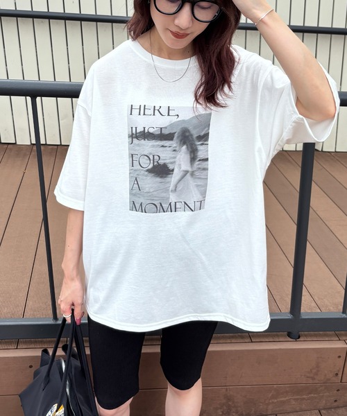 ISOOK(アイスー)の「【ISOOK / アイスー】接触冷感UVカットTシャツ / 日焼け対策 紫外線対策 暑さ対策 半袖 フォトプリントT オーバーサイズ ルーズ ビッグシルエット モノクロ モノトーン アソート 白T ZOZOTOWN限定(Tシャツ/カットソー・レディース・ホワイト系その他/ホワイト・FREE)」の4枚目の写真