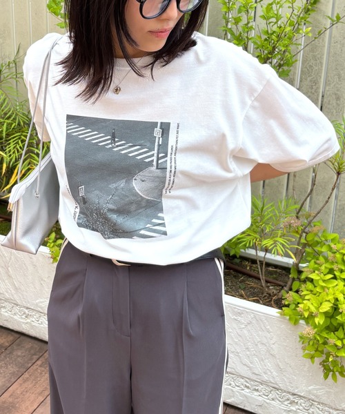 ISOOK(アイスー)の「【ISOOK / アイスー】接触冷感UVカットTシャツ / 日焼け対策 紫外線対策 暑さ対策 半袖 フォトプリントT オーバーサイズ ルーズ ビッグシルエット モノクロ モノトーン アソート 白T ZOZOTOWN限定(Tシャツ/カットソー・レディース・ホワイト系その他/ホワイト・FREE)」の15枚目の写真
