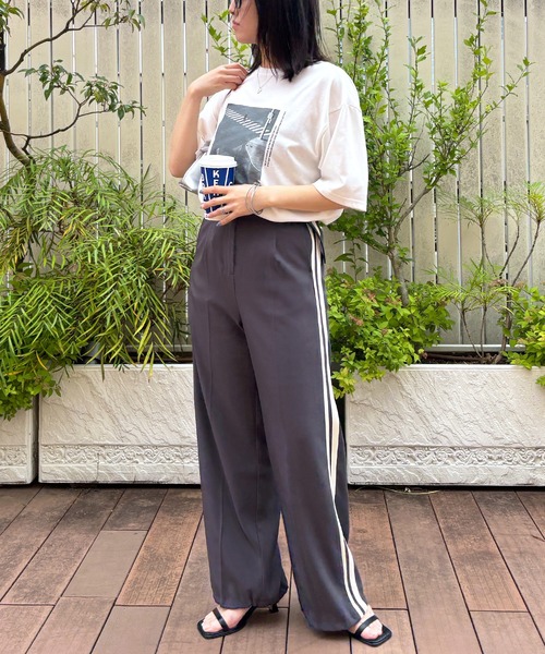 ISOOK(アイスー)の「【ISOOK / アイスー】接触冷感UVカットTシャツ / 日焼け対策 紫外線対策 暑さ対策 半袖 フォトプリントT オーバーサイズ ルーズ ビッグシルエット モノクロ モノトーン アソート 白T ZOZOTOWN限定(Tシャツ/カットソー・レディース・ホワイト系その他/ホワイト・FREE)」の20枚目の写真
