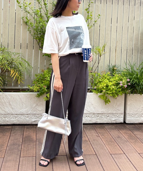ISOOK(アイスー)の「【ISOOK / アイスー】接触冷感UVカットTシャツ / 日焼け対策 紫外線対策 暑さ対策 半袖 フォトプリントT オーバーサイズ ルーズ ビッグシルエット モノクロ モノトーン アソート 白T ZOZOTOWN限定(Tシャツ/カットソー・レディース・ホワイト系その他/ホワイト・FREE)」の22枚目の写真