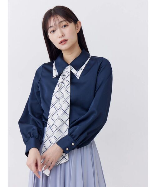TONAL（トーナル）の「2WAYダブルカラーボウタイブラウス（シャツ/ブラウス・レディース・ベージュ/ネイビー/アイボリー/オフホワイト・MEDIUM）」の17枚目の写真