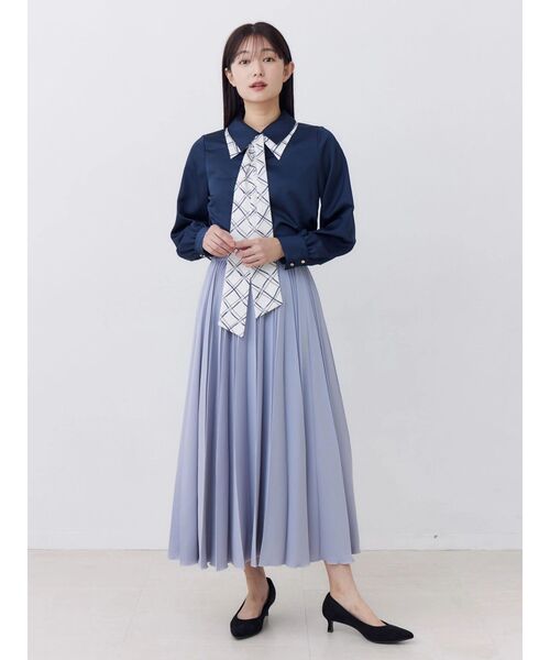 TONAL（トーナル）の「2WAYダブルカラーボウタイブラウス（シャツ/ブラウス・レディース・ベージュ/ネイビー/アイボリー/オフホワイト・MEDIUM）」の21枚目の写真