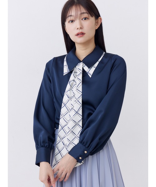 TONAL(トーナル)の「2WAYダブルカラーボウタイブラウス(シャツ/ブラウス・レディース・ベージュ/ネイビー/アイボリー/オフホワイト・MEDIUM)」の4枚目の写真
