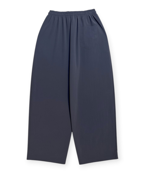BORN SLIPPY（ボーンスリッピー）の「Soft Nylon Wide Pants (Charcoal)（スウェットパンツ・メンズ・その他・FREE）」の2枚目の写真