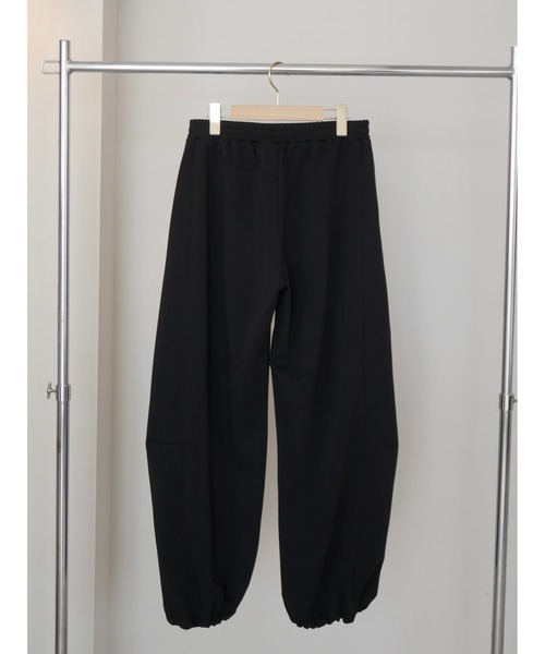 TRUNC(トランクエイティーエイト)の「Ice touch Curve Sweat Pants / アイスタッチカーブスウェットパンツ(スウェットパンツ・レディース・ブラック・FREE)」の17枚目の写真