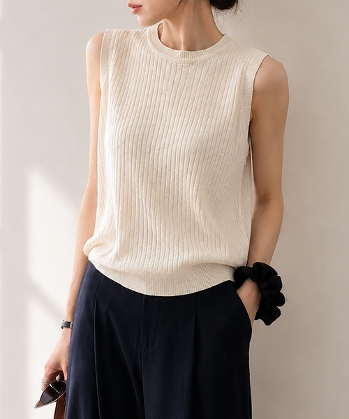 aimoha(アイモハ)の「バックスリットノースリーブリブニットトップス(その他トップス・レディース・ブラック/ベージュ・M)」の9枚目の写真