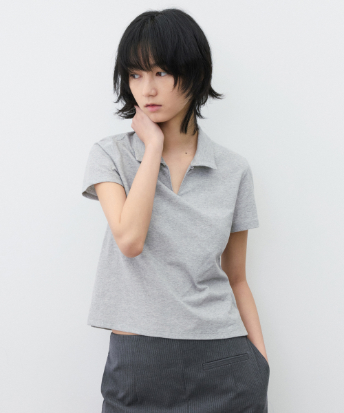 SUARE WOMEN(スアレウーマン)の「(ウィメンズ)ボタンカラー ハーフスリーブ メランジグレー(Tシャツ/カットソー・レディース・ライトグレー・SMALL/MEDIUM)」の1枚目の写真