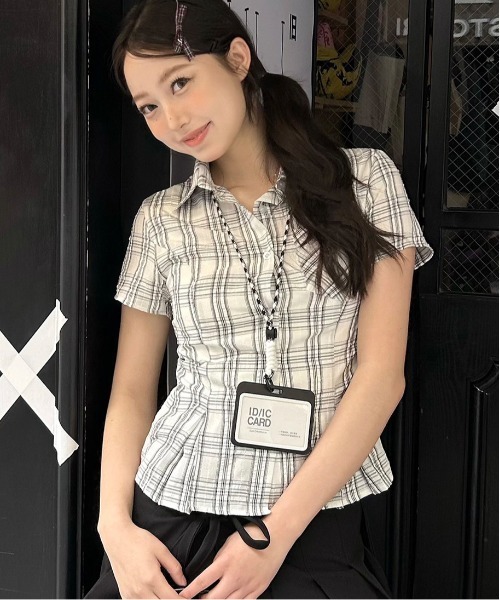 gossip!ロサンゼルス(ゴシップロサンゼルス)の「【Y2Kガーリー】 レトロチェックブラウス(Tシャツ/カットソー・レディース・ブルー/ブラック/チェック/ライトブルー・M)」の4枚目の写真