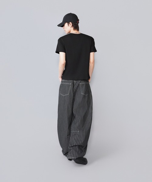 SPINNS(スピンズ)の「短丈ヘンリーネックTシャツ/ラインストーンワンポイントロゴ/テレコリブ素材(Tシャツ/カットソー・メンズ・ホワイト/ブラック/ピンク・ONESIZE)」の20枚目の写真