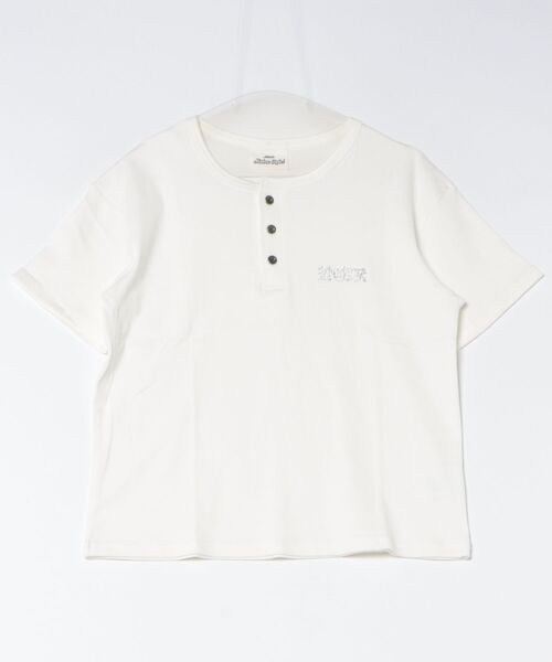 SPINNS(スピンズ)の「短丈ヘンリーネックTシャツ/ラインストーンワンポイントロゴ/テレコリブ素材(Tシャツ/カットソー・メンズ・ホワイト/ブラック/ピンク・ONESIZE)」の4枚目の写真