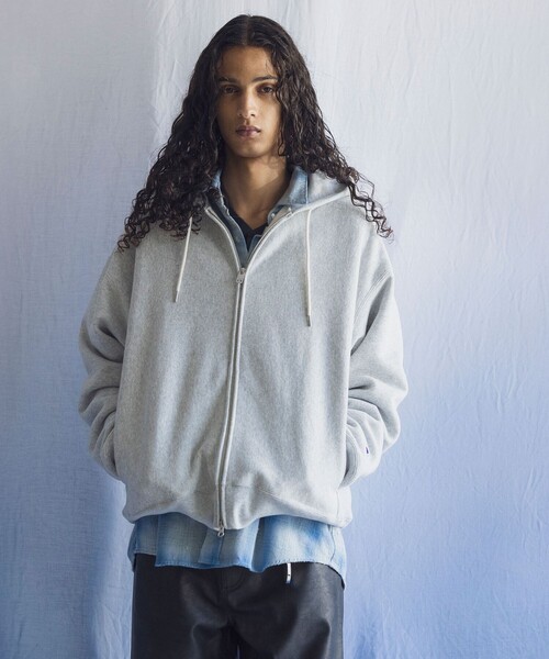 Champion(チャンピオン)の「<Champion × monkey time>フルジップ フーディー(パーカー・メンズ・ライトグレー/ブラック/ネイビー・S/M/XL/L)」の2枚目の写真