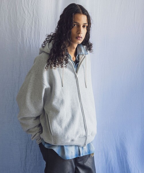 Champion(チャンピオン)の「<Champion × monkey time>フルジップ フーディー(パーカー・メンズ・ライトグレー/ブラック/ネイビー・S/M/XL/L)」の4枚目の写真