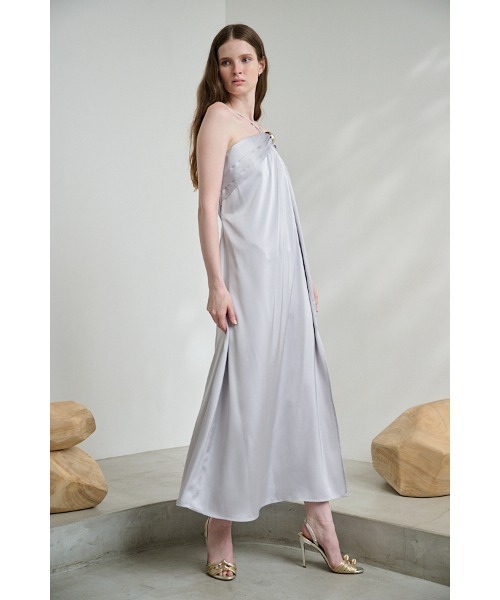 Estella.K(エステラケー)の「Isora Long Dress アシメトリータックドレープドレス(ドレス・レディース・ブルーグレー/ブラック/ベージュ・FREE)」の19枚目の写真