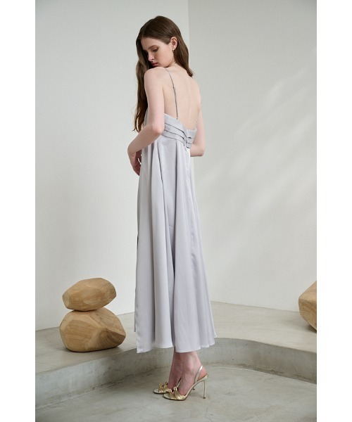 Estella.K(エステラケー)の「Isora Long Dress アシメトリータックドレープドレス(ドレス・レディース・ブルーグレー/ブラック/ベージュ・FREE)」の18枚目の写真