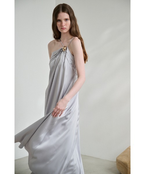 Estella.K(エステラケー)の「Isora Long Dress アシメトリータックドレープドレス(ドレス・レディース・ブルーグレー/ブラック/ベージュ・FREE)」の20枚目の写真