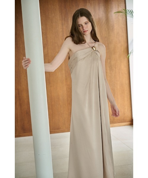 Estella.K(エステラケー)の「Isora Long Dress アシメトリータックドレープドレス(ドレス・レディース・ブルーグレー/ブラック/ベージュ・FREE)」の15枚目の写真