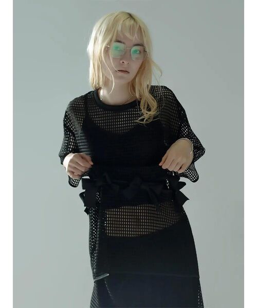 :ETHROF(イーサオブ)の「MESH RIBBON BLOUSE(シャツ/ブラウス・レディース・ブラック/ホワイト・MEDIUM)」の2枚目の写真