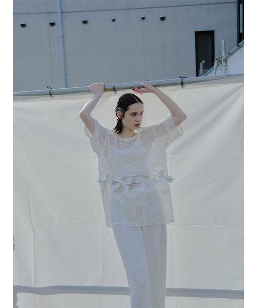 :ETHROF(イーサオブ)の「MESH RIBBON BLOUSE(シャツ/ブラウス・レディース・ブラック/ホワイト・MEDIUM)」の3枚目の写真