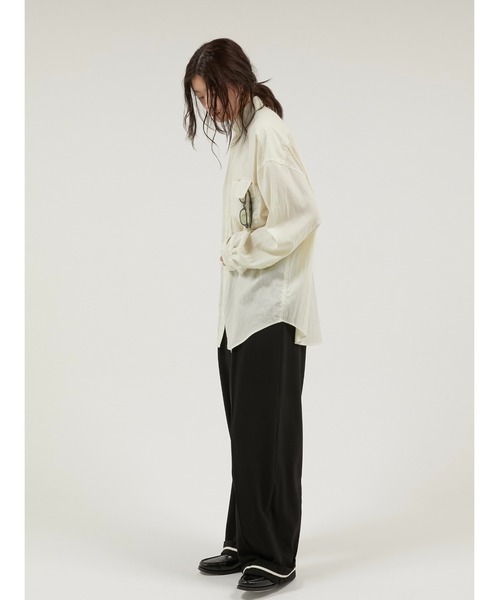 LA PEAU DE GEM(ラポドゥジェム)の「【LA PEAU DE GEM】micro collar shirt/マイクロカラーシャツ(シャツ/ブラウス・レディース・ブラック/アイボリー・FREE)」の8枚目の写真