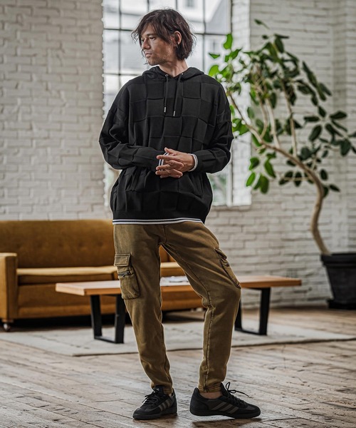 CAMBIO(カンビオ)の「mpa4213- Block Knit Hoodie ブロックニットパーカー(CMP-262-002)(パーカー・メンズ・ブラック/ブルー/グレイッシュベージュ・S/M/L)」の7枚目の写真