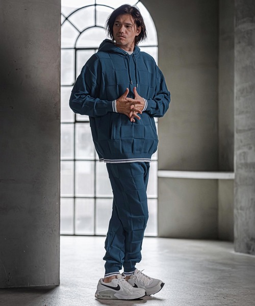 CAMBIO(カンビオ)の「mpa4213- Block Knit Hoodie ブロックニットパーカー(CMP-262-002)(パーカー・メンズ・ブラック/ブルー/グレイッシュベージュ・S/M/L)」の15枚目の写真