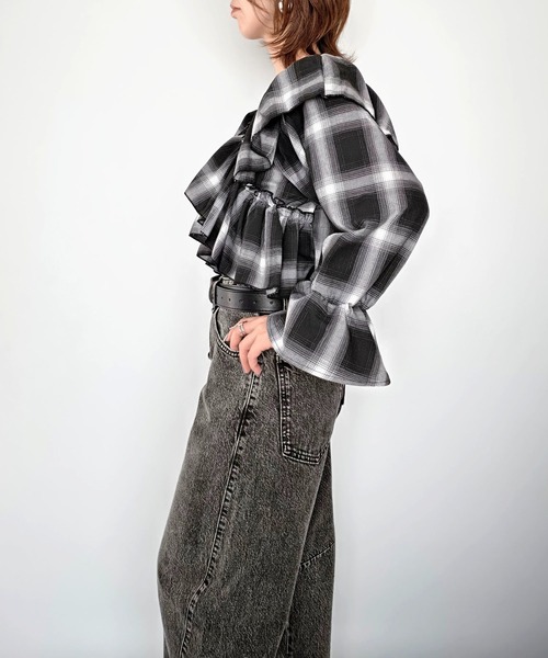 styiro(スタイロ)の「チェック柄ラッフルフリルボリュームスリーブブラウス 26AW新作 秋服 冬服 紅葉 デート(シャツ/ブラウス・レディース・ブルー/ブラック・FREE)」の10枚目の写真