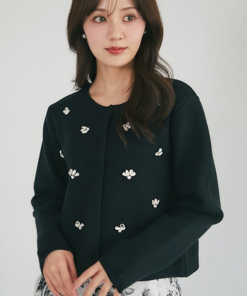 tocco closet(トッコ クローゼット)の「フロントビジュー装飾ニットジャケット(ニット/セーター・レディース・ブラック/グレー/アイボリー/モカ・M)」の2枚目の写真
