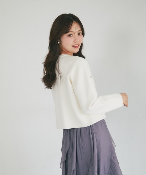 tocco closet(トッコ クローゼット)の「フロントビジュー装飾ニットジャケット(ニット/セーター・レディース・ブラック/グレー/アイボリー/モカ・M)」の11枚目の写真