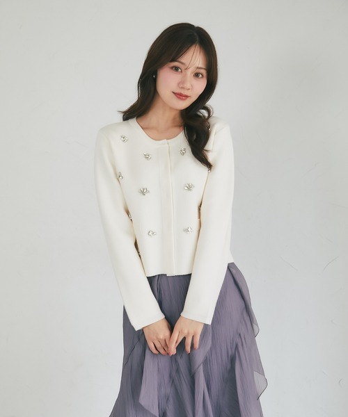 tocco closet(トッコ クローゼット)の「フロントビジュー装飾ニットジャケット(ニット/セーター・レディース・ブラック/グレー/アイボリー/モカ・M)」の8枚目の写真