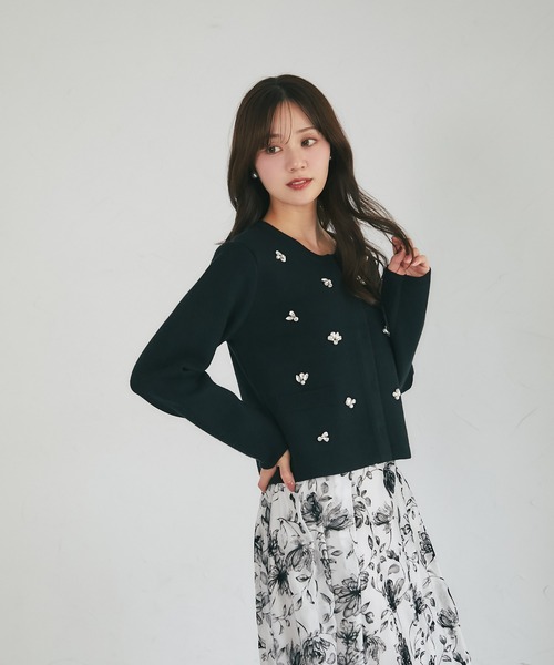tocco closet(トッコ クローゼット)の「フロントビジュー装飾ニットジャケット(ニット/セーター・レディース・ブラック/グレー/アイボリー/モカ・M)」の19枚目の写真