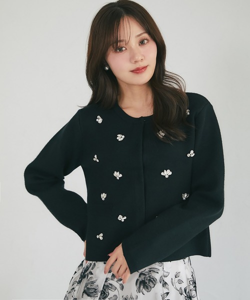 tocco closet(トッコ クローゼット)の「フロントビジュー装飾ニットジャケット(ニット/セーター・レディース・ブラック/グレー/アイボリー/モカ・M)」の17枚目の写真