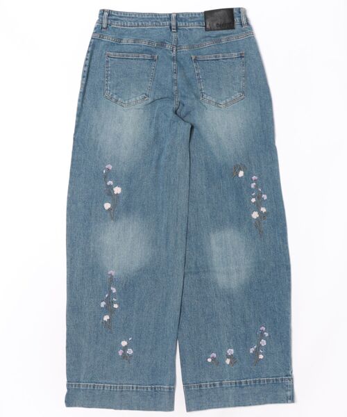 Desigual(デシグアル)の「Floral embroidery straight denim pants / フローラル刺繍ストレートデニムパンツ(デニムパンツ・レディース・ブルー・34/36/40/38)」の3枚目の写真