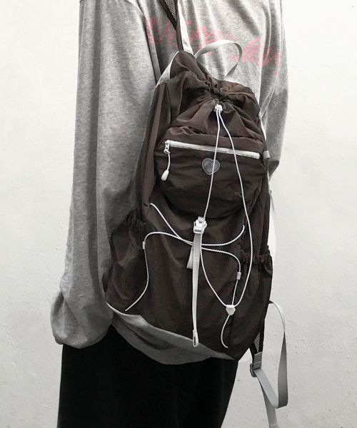 FENNEC(フェネック)の「AIRY POCKET BACKPACK - BROWN(バックパック/リュック・レディース・その他・FREE)」の1枚目の写真