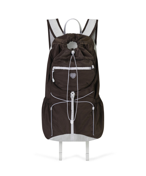 FENNEC(フェネック)の「AIRY POCKET BACKPACK - BROWN(バックパック/リュック・レディース・その他・FREE)」の2枚目の写真