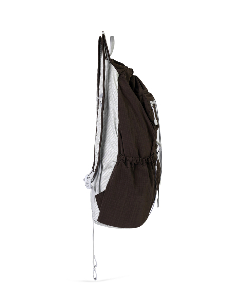 FENNEC(フェネック)の「AIRY POCKET BACKPACK - BROWN(バックパック/リュック・レディース・その他・FREE)」の4枚目の写真