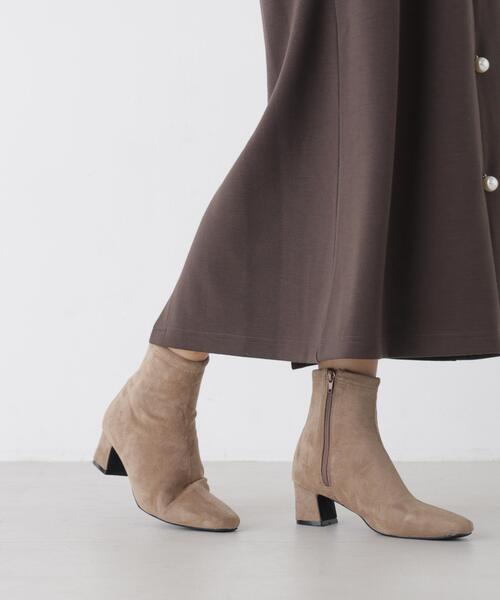 NANO universe(ナノユニバース)の「フェイクスエードショートブーツ(ブーツ・レディース・ベージュ/ブラック・37/38/36)」の2枚目の写真