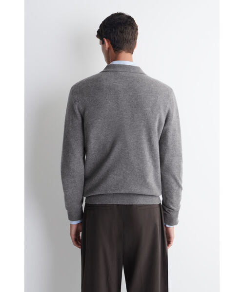 COS(コス)の「カシミヤポロセーター(ポロシャツ・メンズ・グレー系その他/ストーン・S/M/L/XS/XL)」の6枚目の写真