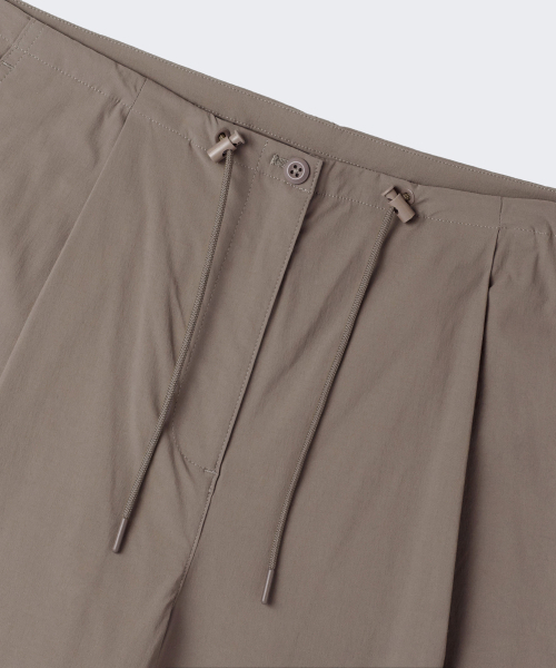 MUSINSA STANDARD WOMAN（ムシンサスタンダードウーマン）の「ウィメンズバルーンパラシュートパンツ[トープ]（スウェットパンツ・レディース・その他・24/28/26/30）」の6枚目の写真