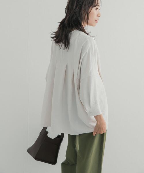 URBAN RESEARCH DOORS(アーバンリサーチドアーズ)の「ウエストタックドルマンブラウス(シャツ/ブラウス・レディース・ホワイト系その他/ブラウン・FREE)」の3枚目の写真