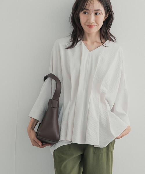 URBAN RESEARCH DOORS(アーバンリサーチドアーズ)の「ウエストタックドルマンブラウス(シャツ/ブラウス・レディース・ホワイト系その他/ブラウン・FREE)」の4枚目の写真