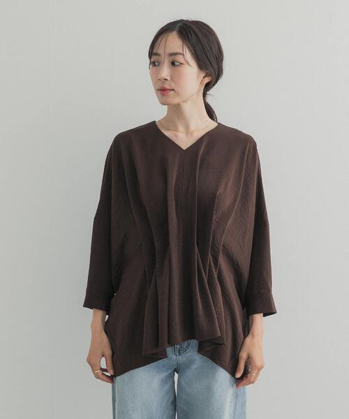 URBAN RESEARCH DOORS(アーバンリサーチドアーズ)の「ウエストタックドルマンブラウス(シャツ/ブラウス・レディース・ホワイト系その他/ブラウン・FREE)」の15枚目の写真