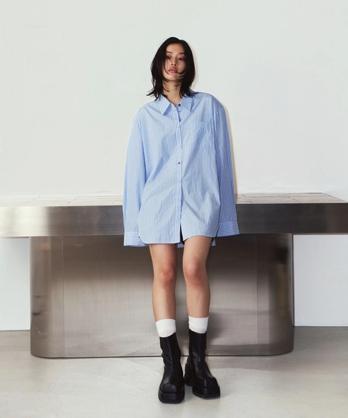CONZ(コンズ)の「label over shirt(unisex)(シャツ/ブラウス・レディース・ブラック/ブルー・FREE)」の7枚目の写真