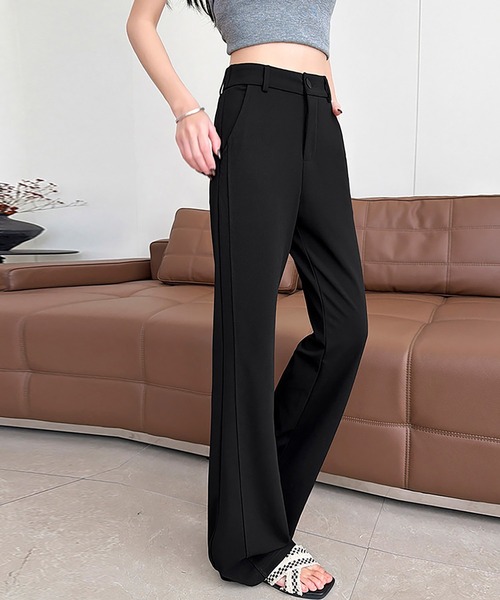 Doux Belle(ドゥーベル)の「センタープレスストレートパンツ(スラックス・レディース・ベージュ/ブラック・MEDIUM/X-LARGE/LARGE)」の14枚目の写真