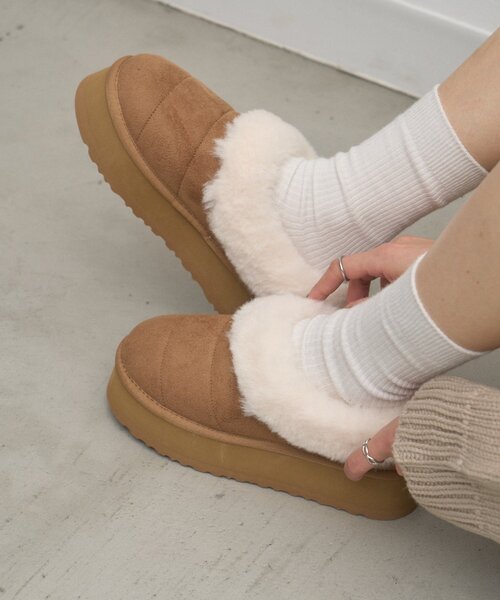 CIAOPANIC TYPY(チャオパニックティピー)の「:【ZOZO限定】ムートンサンダル(その他シューズ・レディース・ブラック/ベージュ・MEDIUM/SMALL/LARGE)」の2枚目の写真