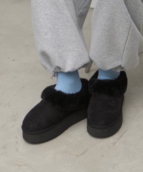 CIAOPANIC TYPY(チャオパニックティピー)の「:【ZOZO限定】ムートンサンダル(その他シューズ・レディース・ブラック/ベージュ・MEDIUM/SMALL/LARGE)」の19枚目の写真