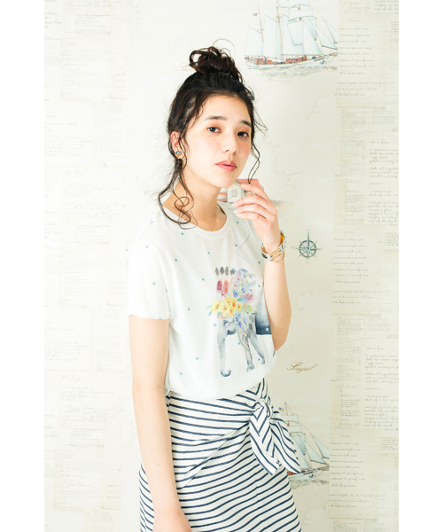 DOLLUPOOPS（ドールアップウップス）の「<Doll up oops> 製品プリント　Tシャツ（Tシャツ/カットソー・レディース・ホワイト系その他/ホワイト系その他2・38）」の3枚目の写真