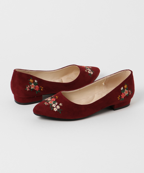 Green　Parks（グリーンパークス）の「maRe maRe DAILYMARKET ・花刺繍×フェイクスエードパンプス（パンプス・レディース・ボルドー/キャメル/ブラック/ベージュ・L/M）」の9枚目の写真