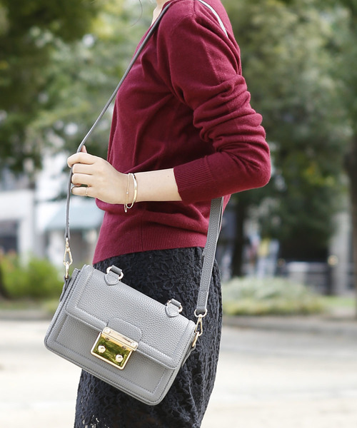 PLAIN CLOTHING(プレーンクロージング)の「クラシック2wayショルダーバッグ(ショルダーバッグ・レディース・ライトグレー/ブラック/ネイビー/グレー/レッド/モカ・FREE)」の17枚目の写真